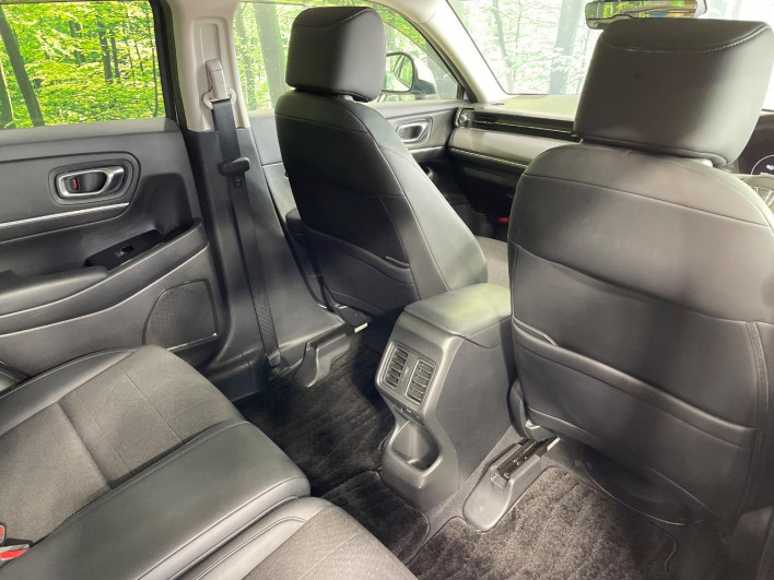 2021 Honda VEZEL 6AA-RV6 (UW-69f02208a6deb)[23]