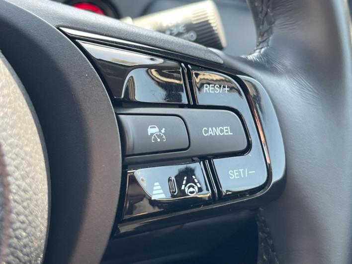 2024 Honda VEZEL 6AA-RV6 (UW-69f0220a6fa6f)[15]