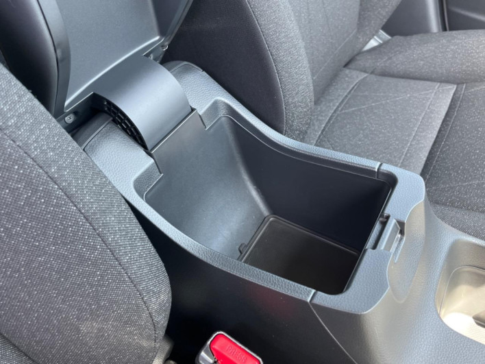 2024 Honda VEZEL 6AA-RV6 (UW-69f0220a6fa6f)[12]