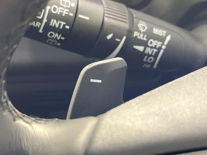 2024 Honda VEZEL 6AA-RV6 (UW-69f0220a6fa6f)[20]