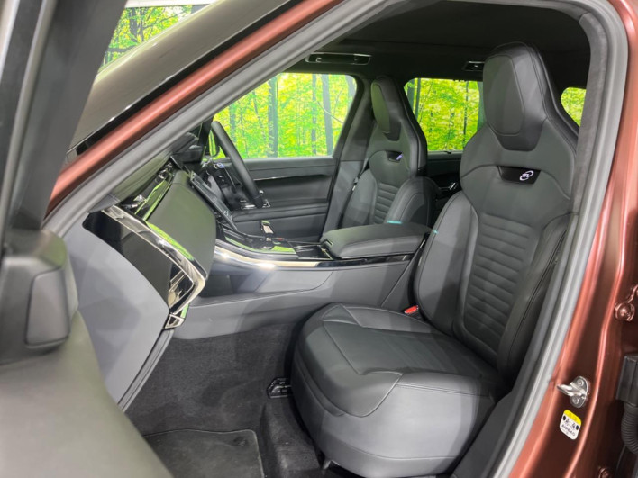 2025 Land Rover Range Rover Sport 7AA-L12449A (UW-69f0220da4c97)[24]