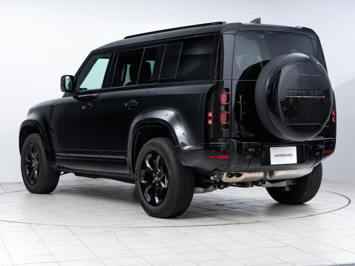 2025 Land Rover Defender 3CA-LE72WCB (UW-69f0220ee773d)[10]