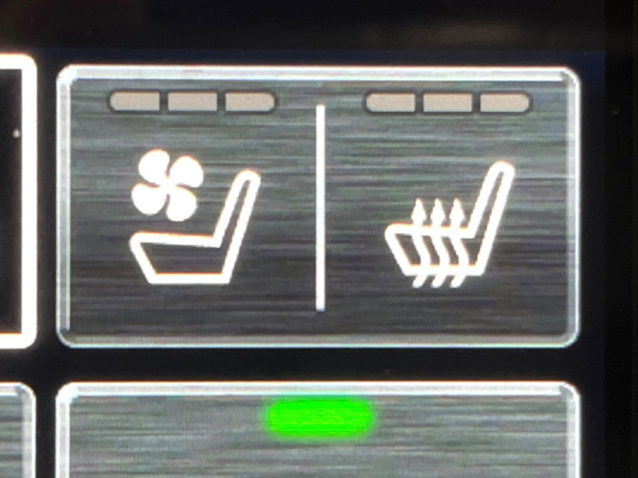 2025 Subaru Forester 5AA-SLG (UW-69f0221010bf9)[29]