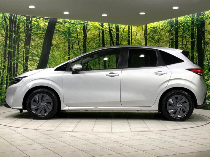 2022 Nissan Note 6AA-SNE13 (UW-69f0221153f08)[26]