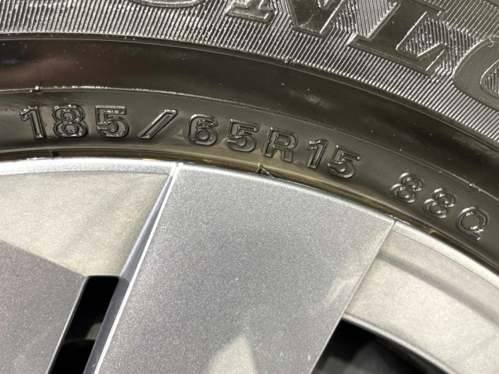 2022 Nissan Note 6AA-SNE13 (UW-69f0221153f08)[11]