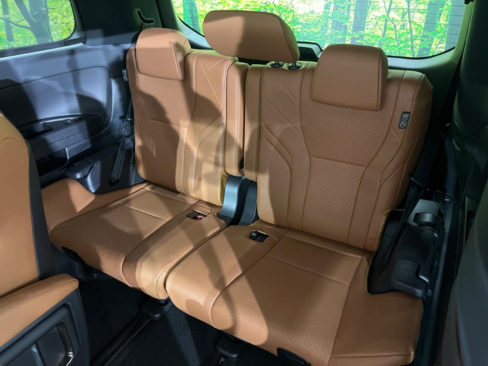 2023 Toyota Vellfire 5BA-TAHA40W (UW-69f02213522b7)[28]