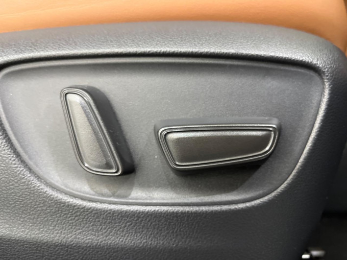 2023 Toyota Vellfire 5BA-TAHA40W (UW-69f02213522b7)[17]