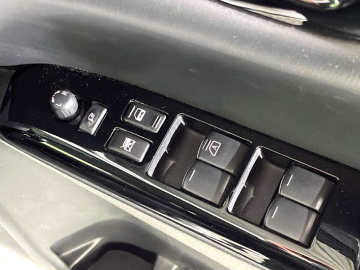 2021 Nissan Elgrand 5BA-TE52 (UW-69f02213caf0f)[16]