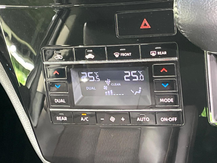 2021 Nissan Elgrand 5BA-TE52 (UW-69f02213caf0f)[12]