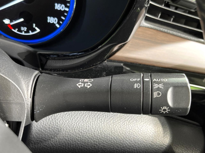 2021 Nissan Elgrand 5BA-TE52 (UW-69f02213caf0f)[8]