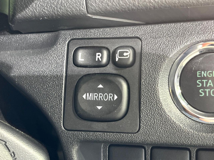 2019 Toyota Hiace Van CBF-TRH200V (UW-69f0221430e7c)[13]