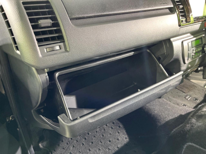 2019 Toyota Hiace Van CBF-TRH200V (UW-69f0221430e7c)[5]