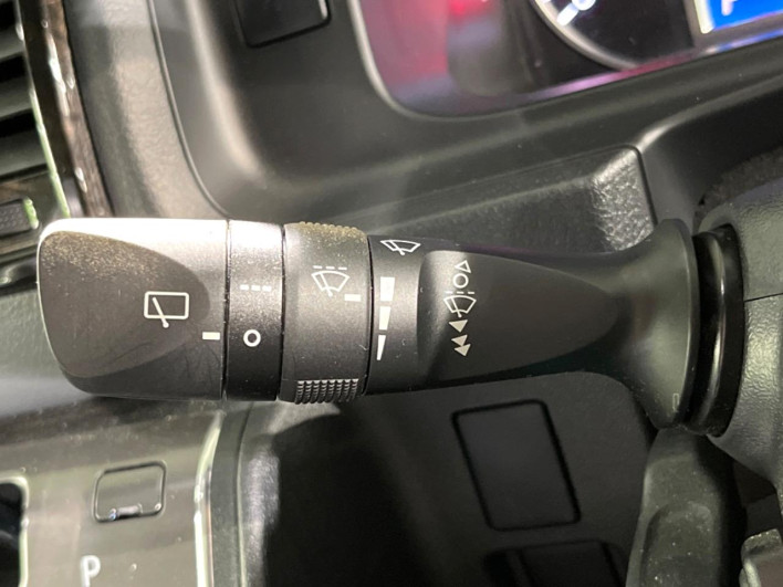 2019 Toyota Hiace Van CBF-TRH200V (UW-69f0221430e7c)[20]