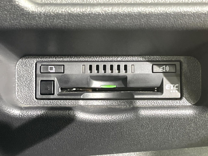 2019 Toyota Hiace Van CBF-TRH200V (UW-69f0221430e7c)[17]