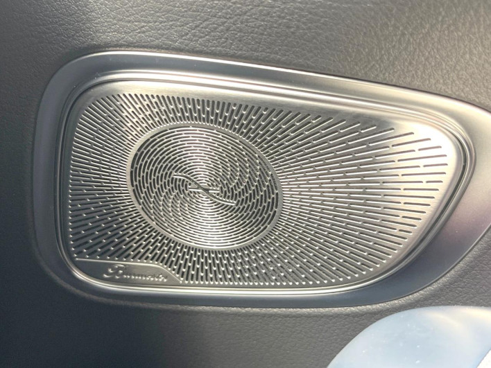 2024 Mercedes Benz GLC 3CA-254605 (UW-69f0221a2171d)[18]