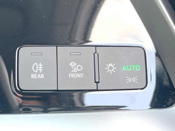 2021 Audi A3 3AA-GYDLA (UW-69f0221a9b1a2)[24]