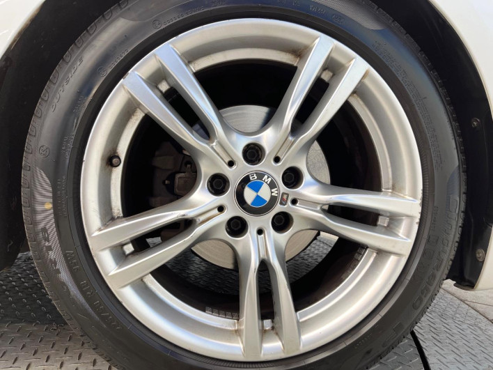 2015 BMW 3 Series DBA-3X20 (UW-69f0221c0b5d3)[29]