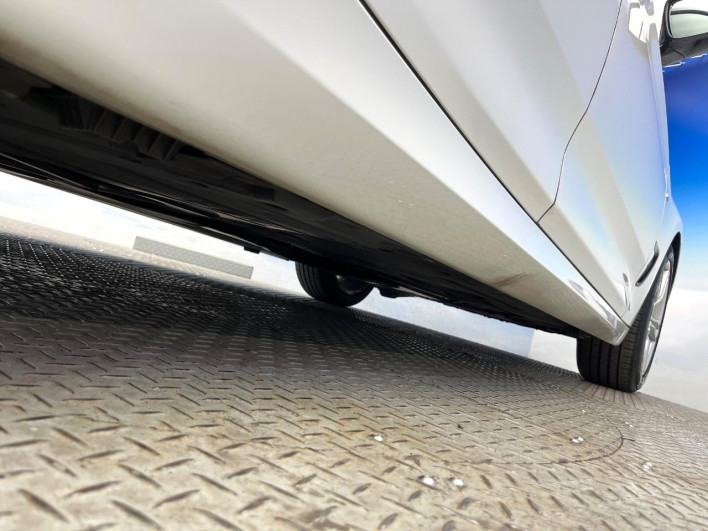 2015 BMW 3 Series DBA-3X20 (UW-69f0221c0b5d3)[21]