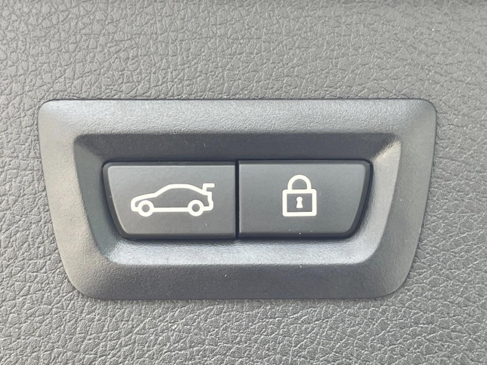 2019 BMW 2 Series LDA-2C20 (UW-69f0221c45a1c)[18]