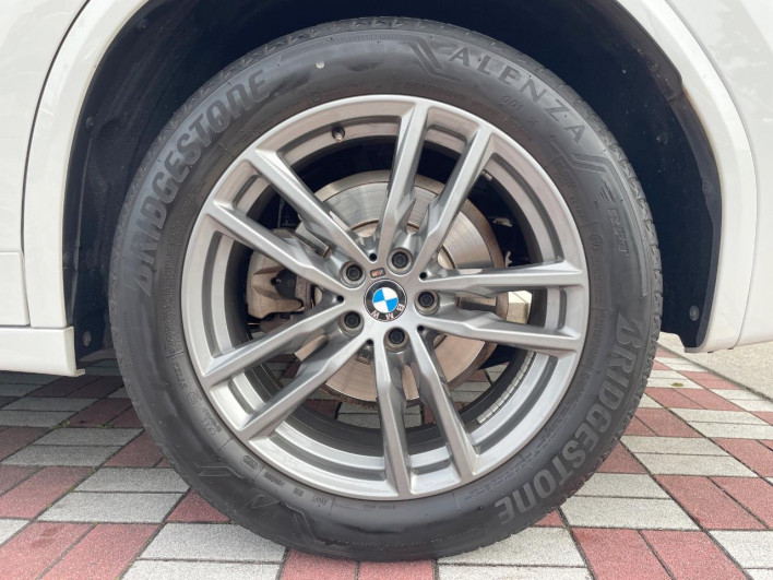 2019 BMW X3 LDA-TX20 (UW-69f0221e175a2)[13]