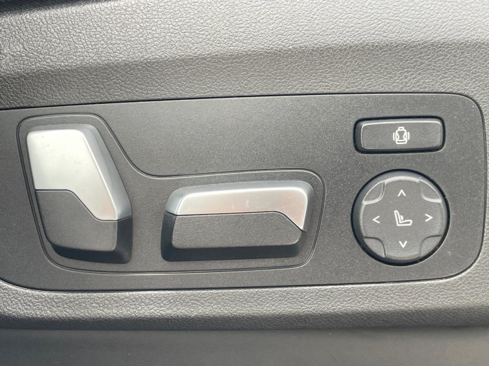 2019 BMW X3 LDA-TX20 (UW-69f0221e175a2)[27]