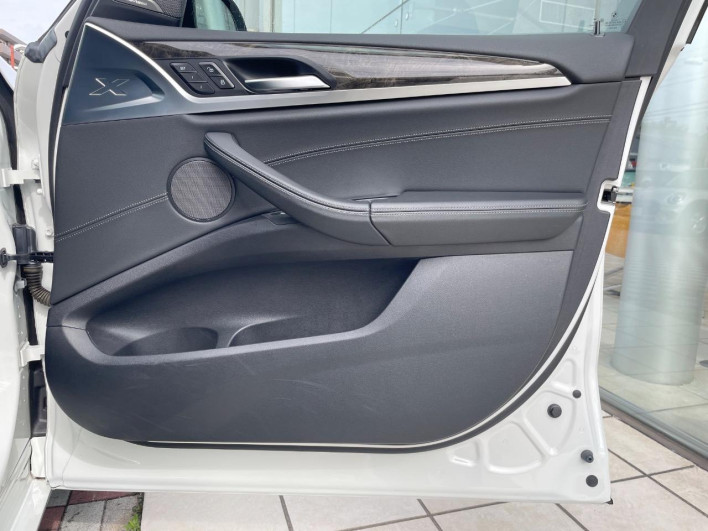2019 BMW X3 LDA-TX20 (UW-69f0221e175a2)[25]