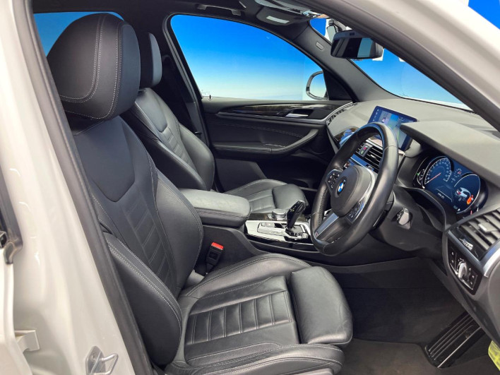 2019 BMW X3 LDA-TX20 (UW-69f0221e2e8e0)[26]