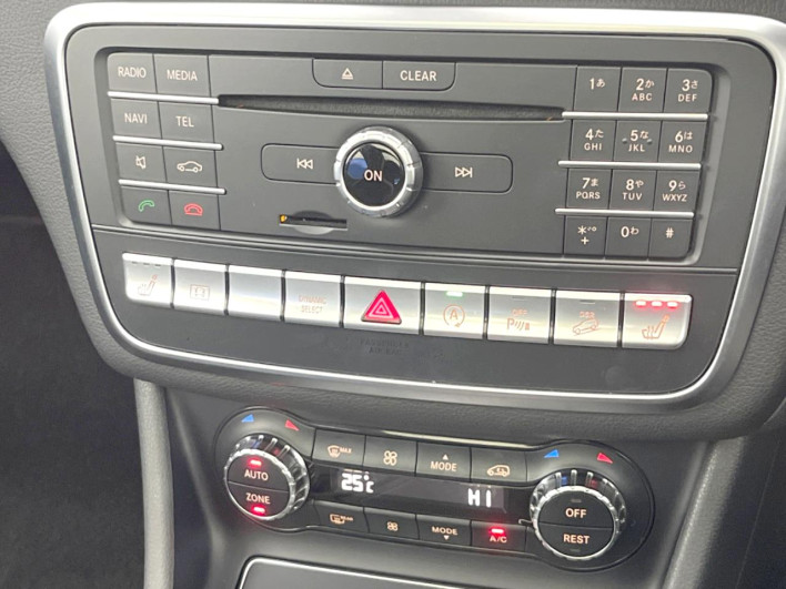 2018 Mercedes Benz GLA Class DBA-156947 (UW-69f022204a2f7)[22]
