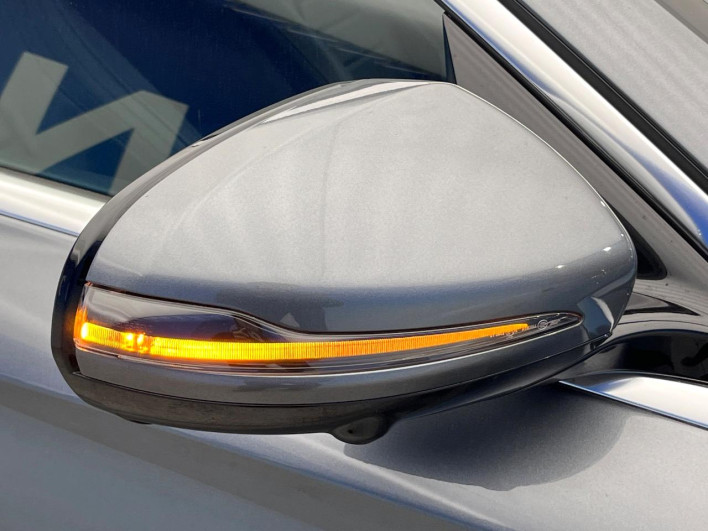 2019 Mercedes Benz E Class LDA-213004C (UW-69f0222163ff8)[12]