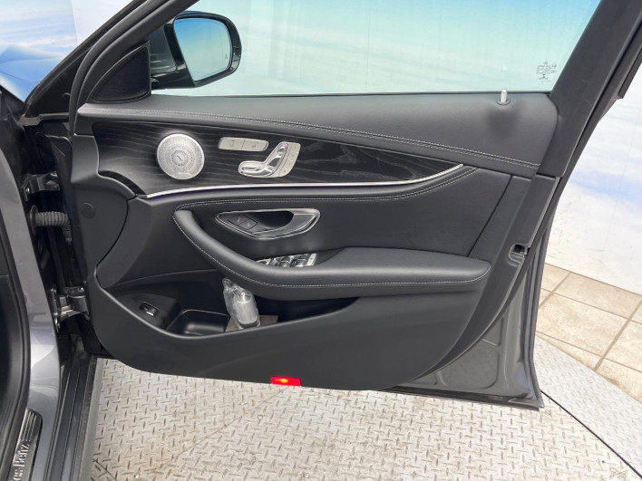 2019 Mercedes Benz E Class LDA-213004C (UW-69f0222163ff8)[26]