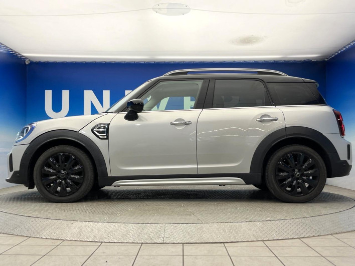 2021 Rover Mini 3DA-42BT20 (UW-69f022225b10f)[12]