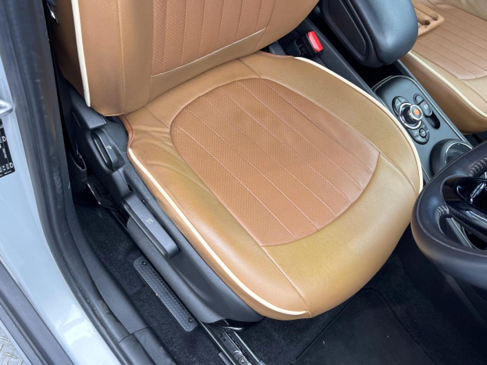 2021 Rover Mini 3DA-42BT20 (UW-69f022225b10f)[21]