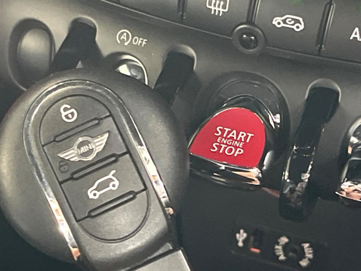 2018 Rover Mini CBA-XRJCW (UW-69f02222a4e14)[17]