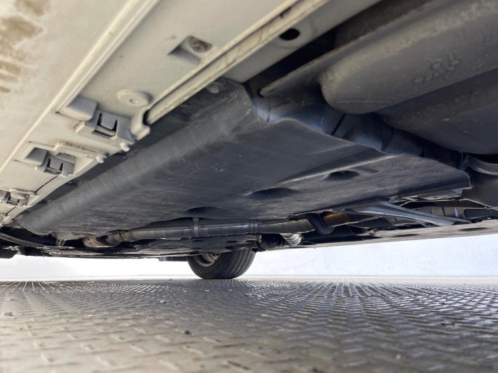 2013 Nissan Fuga DBA-Y51 (UW-69f0222409726)[29]