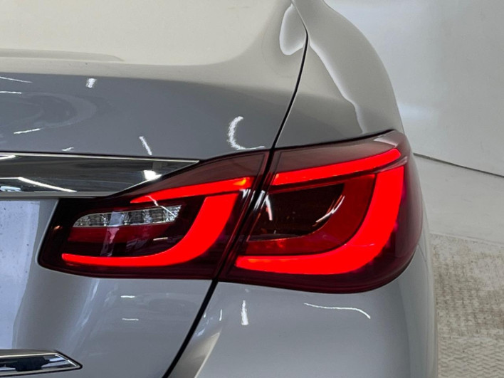 2017 Nissan Fuga DBA-Y51 (UW-69f022246b386)[21]