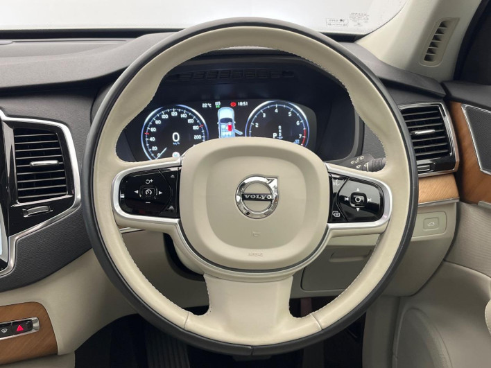 2021 Volvo XC90 5AA-LB420TXCM (UW-69f022259b1a1)[25]