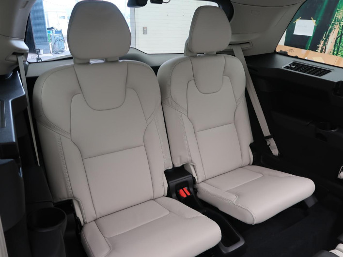 2025 Volvo XC90 5AA-LB420TXCM2 (UW-69f0222626022)[26]