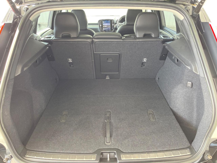 2023 Volvo XC40 5AA-XB420TXCM (UW-69f0222684509)[11]