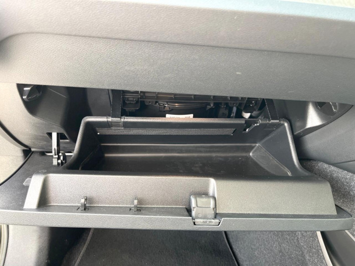 2023 Volvo XC40 5AA-XB420TXCM (UW-69f0222684509)[20]