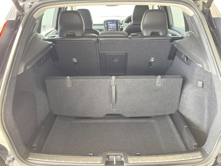 2023 Volvo XC40 5AA-XB420TXCM (UW-69f0222684509)[12]