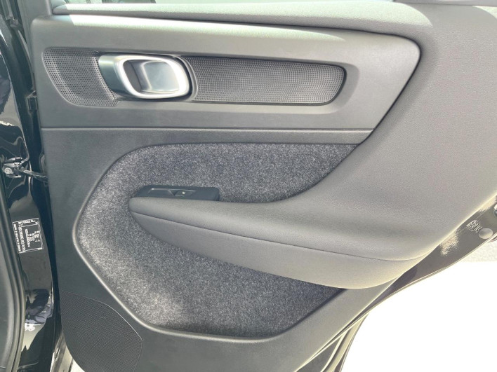 2023 Volvo XC40 5AA-XB420TXCM (UW-69f0222684509)[10]