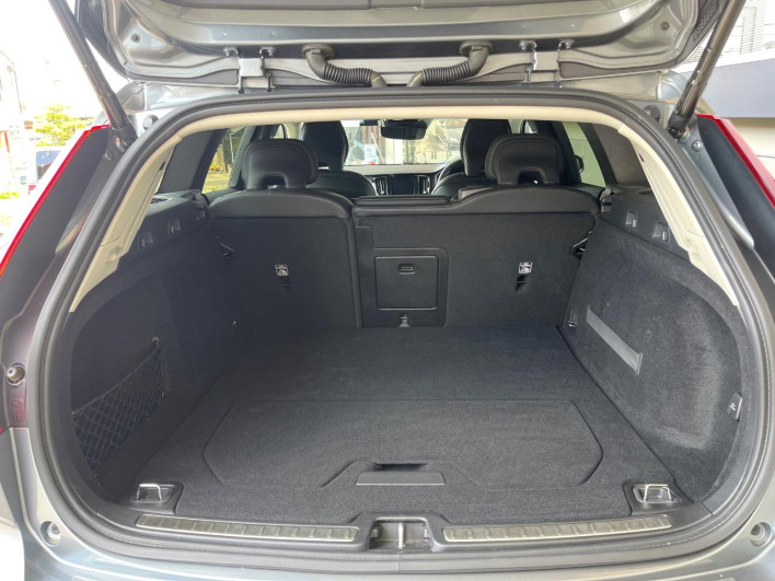 2019 Volvo V60 DBA-ZB420 (UW-69f022288931e)[13]