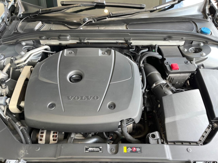 2019 Volvo V60 DBA-ZB420 (UW-69f022288931e)[4]