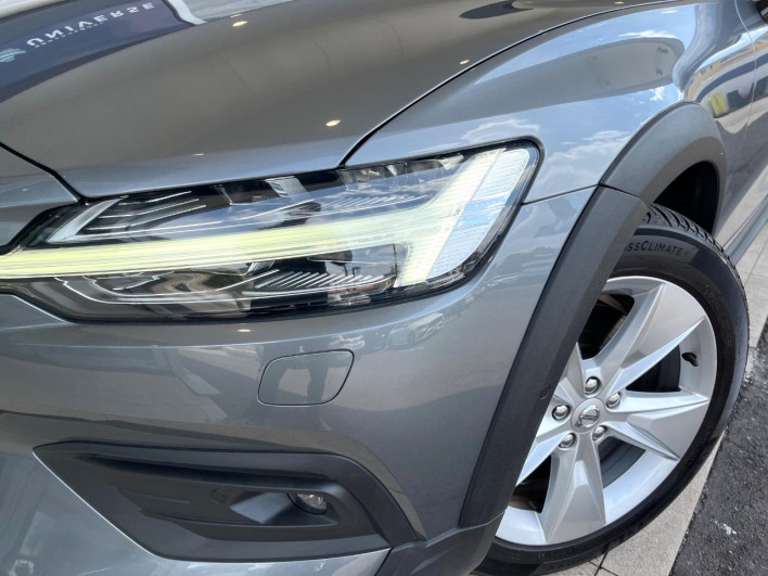 2019 Volvo V60 DBA-ZB420 (UW-69f022288931e)[7]