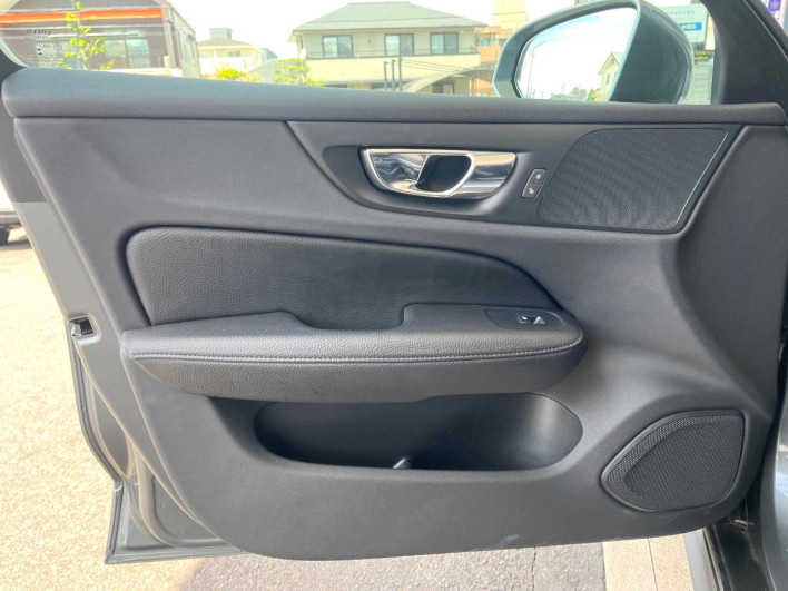 2019 Volvo V60 DBA-ZB420 (UW-69f022288931e)[20]