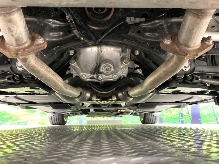 2018 Nissan Skyline DBA-YV37 (UW-69f02228ab733)[8]