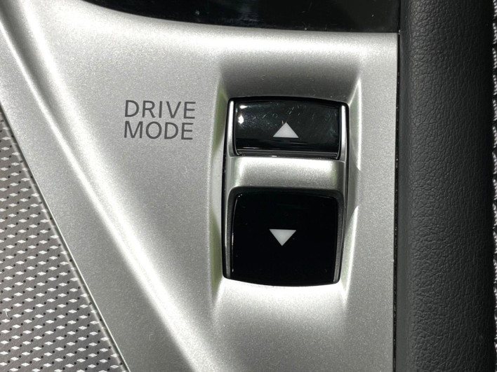 2018 Nissan Skyline DBA-YV37 (UW-69f02228ab733)[24]