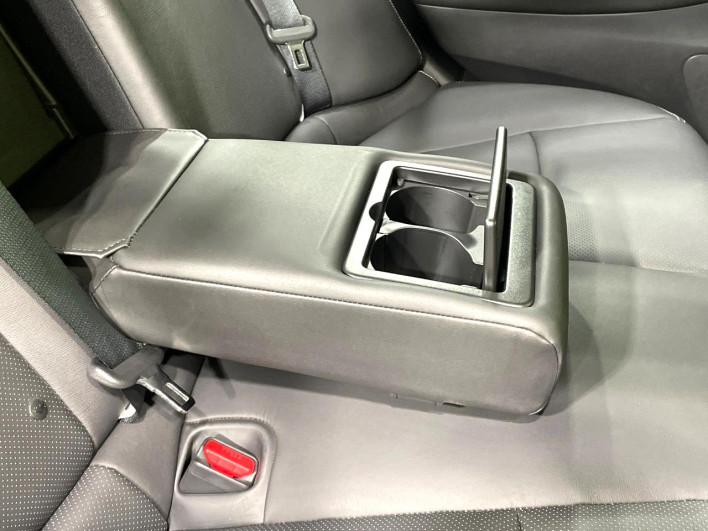 2018 Nissan Skyline DBA-YV37 (UW-69f02228ab733)[16]