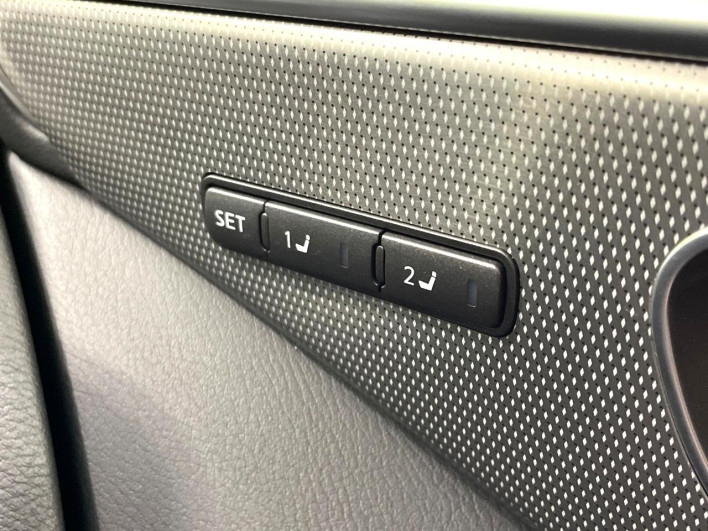 2018 Nissan Skyline DBA-YV37 (UW-69f02228ab733)[29]