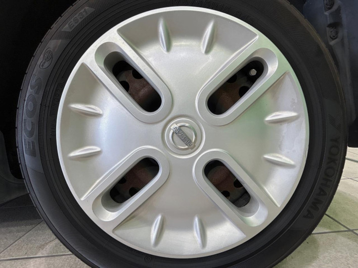 2009 Nissan Cube DBA-Z12 (UW-69f022291fa26)[10]